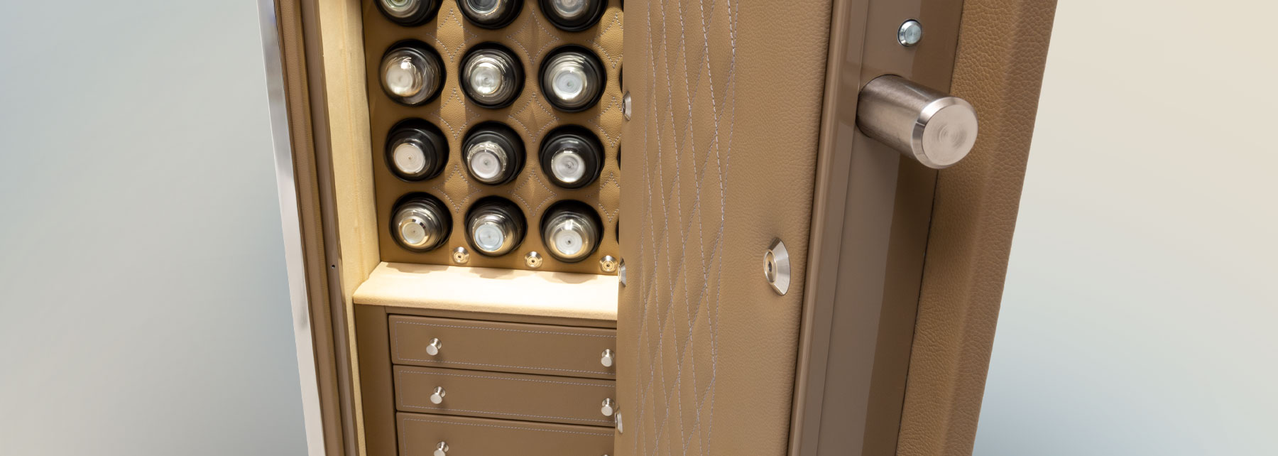 Complete leather wrapped luxury jewelry safe